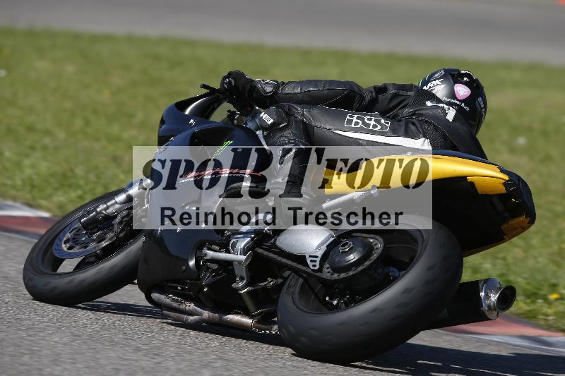 /Archiv-2024/29 12.06.2024 MOTO.CH Track Day ADR/Gruppe gelb/99